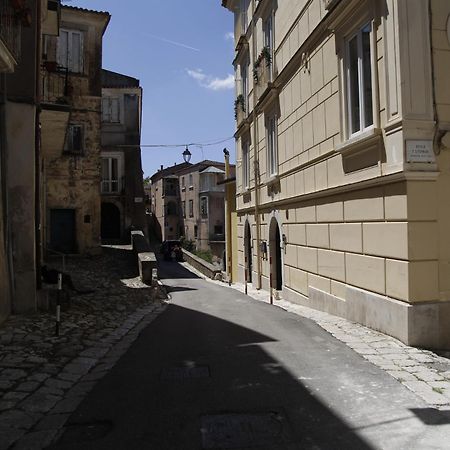Caiazzo Diverso Apartment מראה חיצוני תמונה
